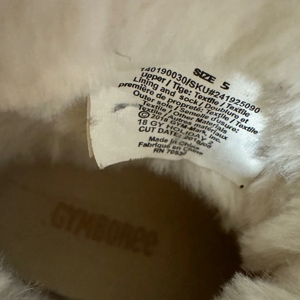 Gymboree Cozy Cream Fur-Lined Boots